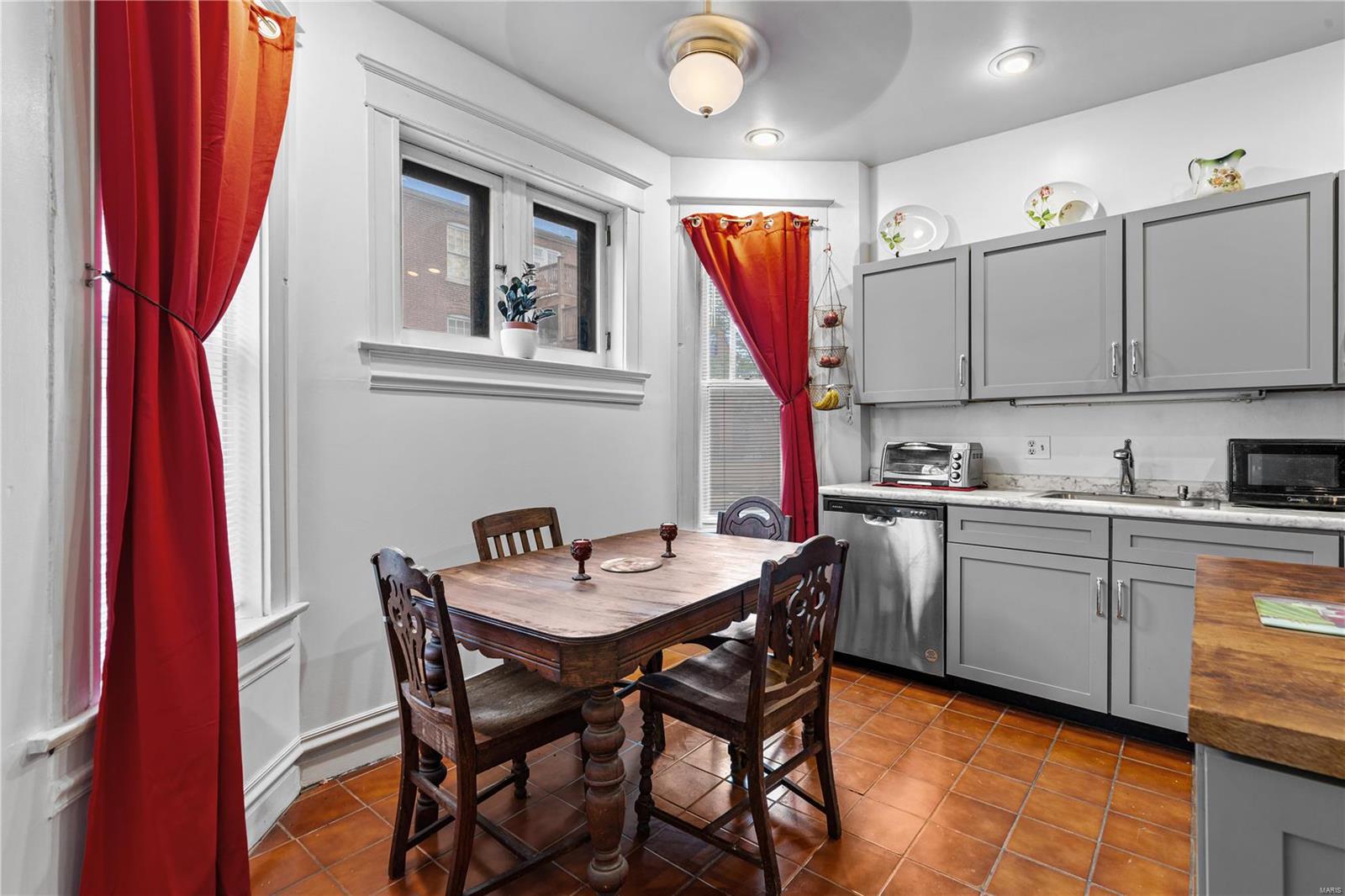 Lafayette Square - Residential