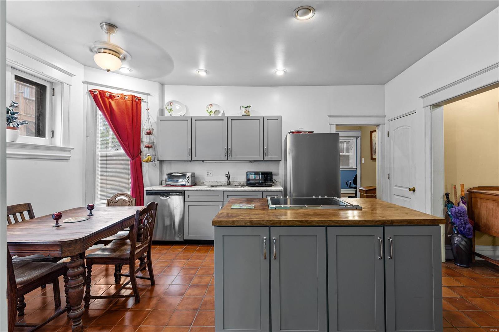 Lafayette Square - Residential