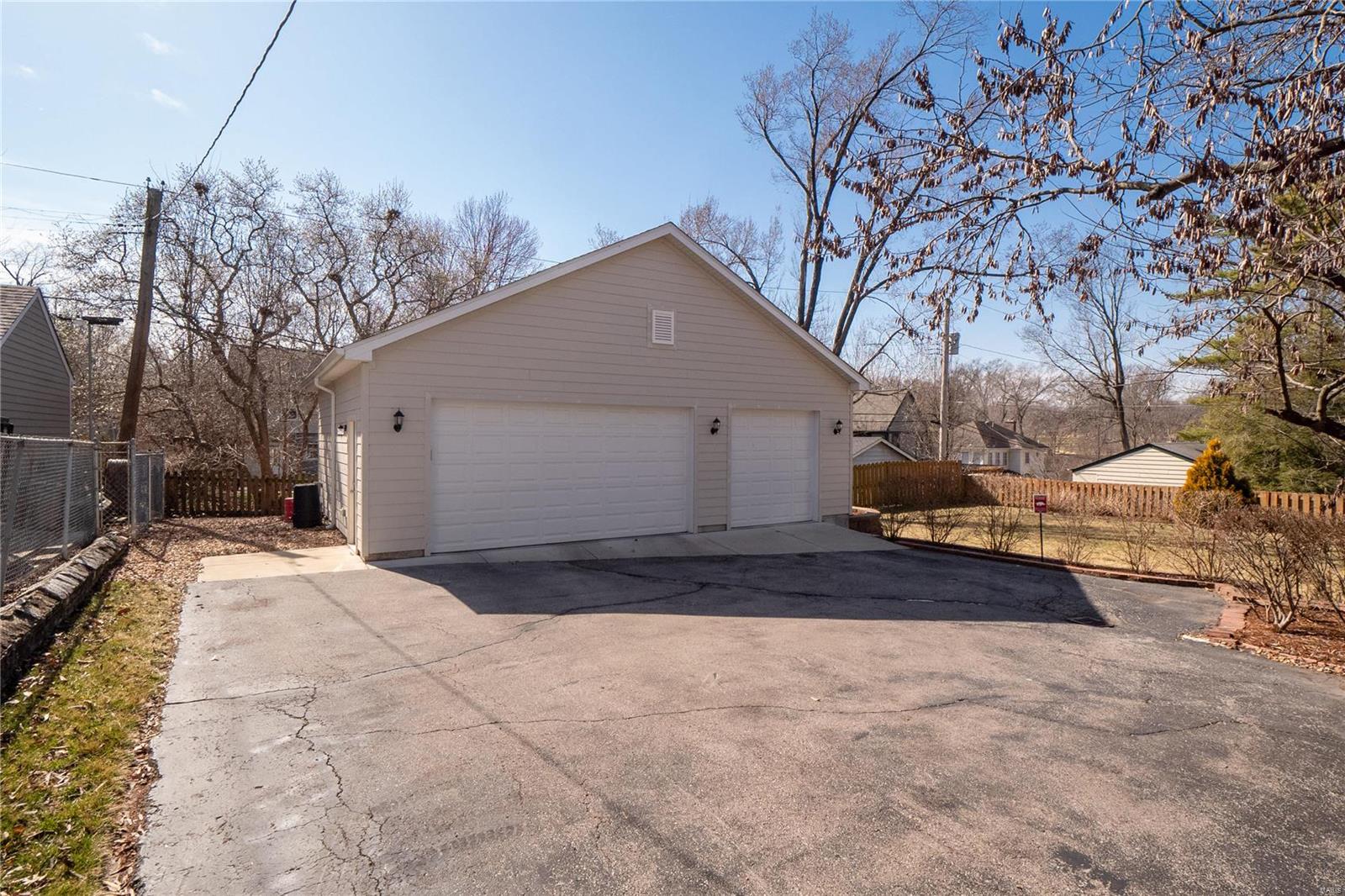 Thompson Amd - Residential