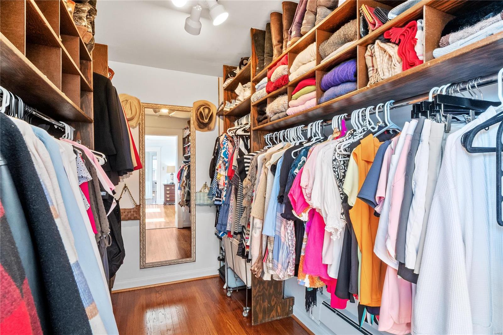 Thompson Amd - Residential