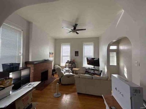 1057 Vandeventer St Louis MO 63110