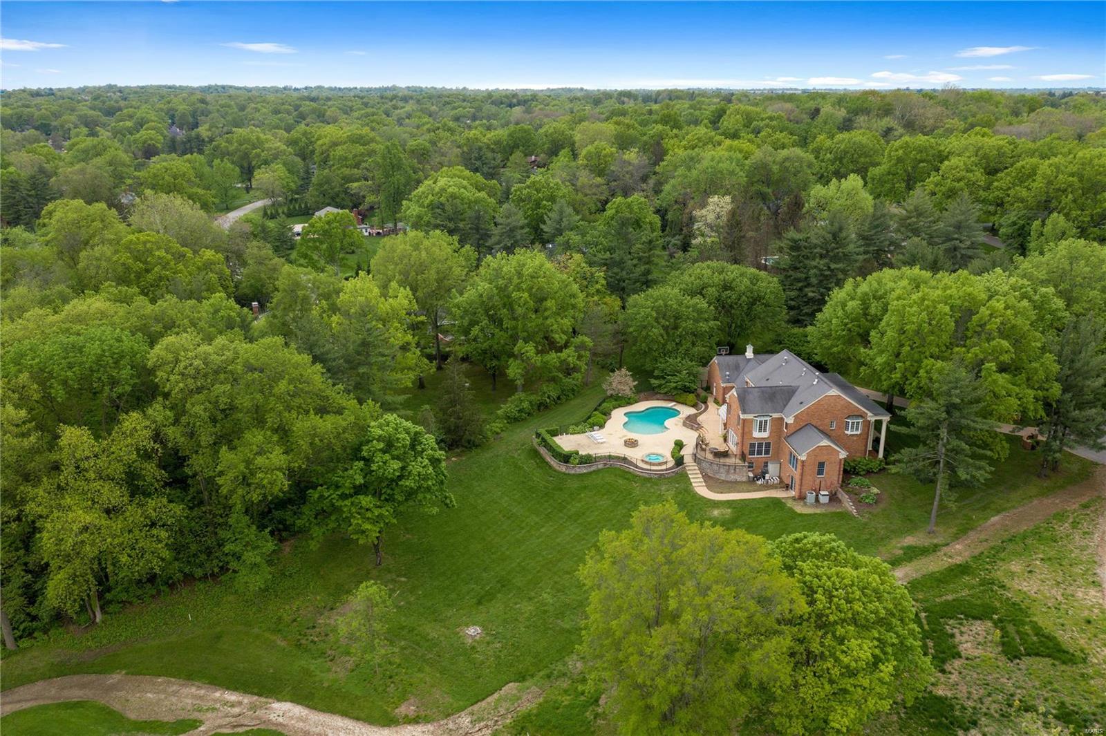 Bellerive Country Club Grounds Lts 6 - Residential