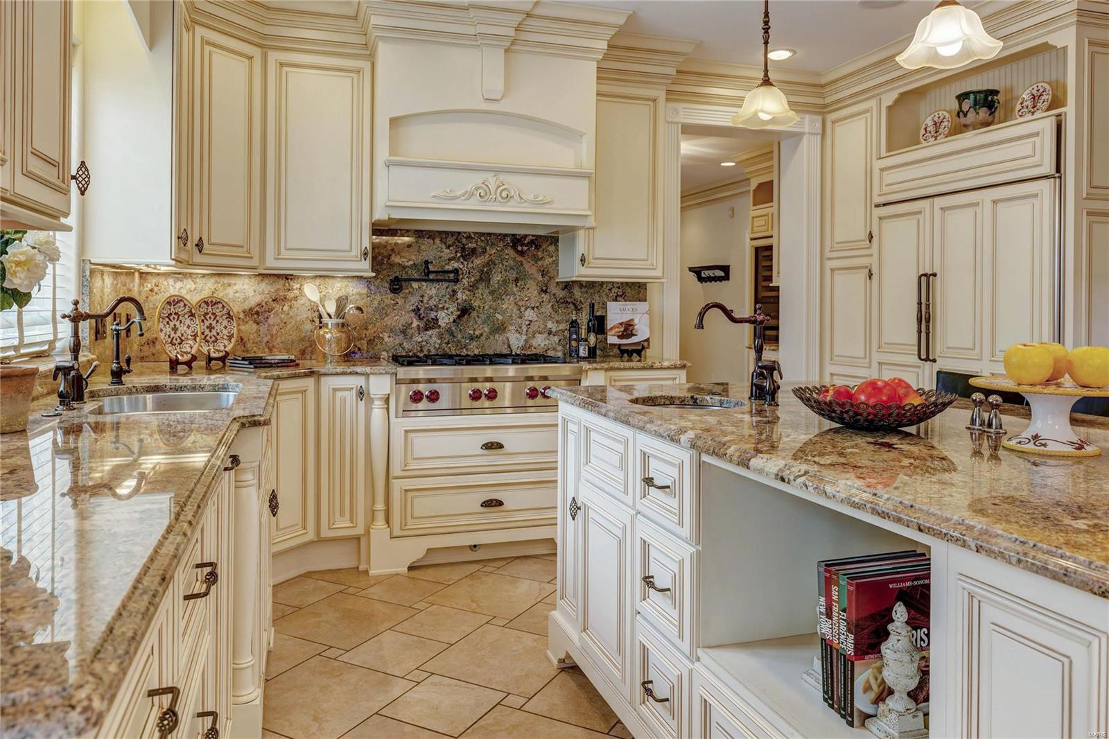 Bellerive Country Club Grounds Lts 6 - Residential