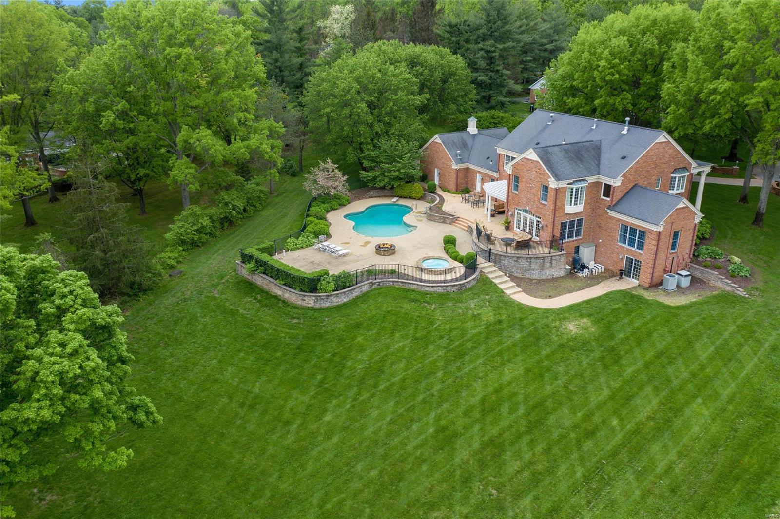 Bellerive Country Club Grounds Lts 6 - Residential