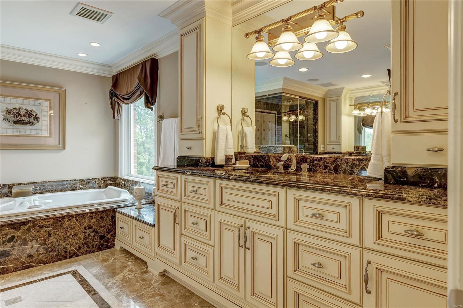 Bellerive Country Club Grounds Lts 6 - Residential