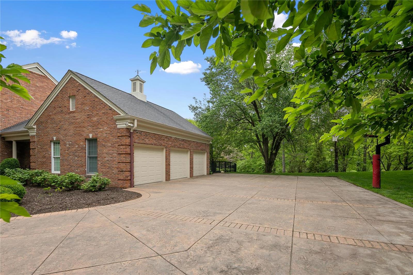 Bellerive Country Club Grounds Lts 6 - Residential