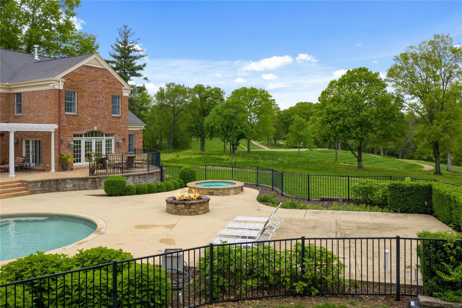 Bellerive Country Club Grounds Lts 6 - Residential