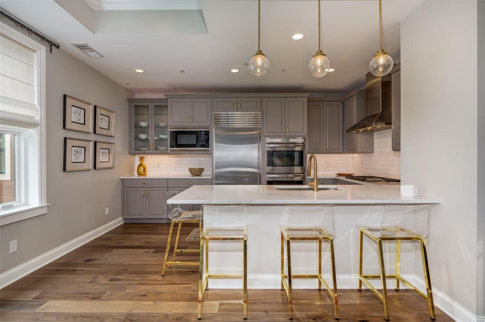 Crescent Condo - Residential