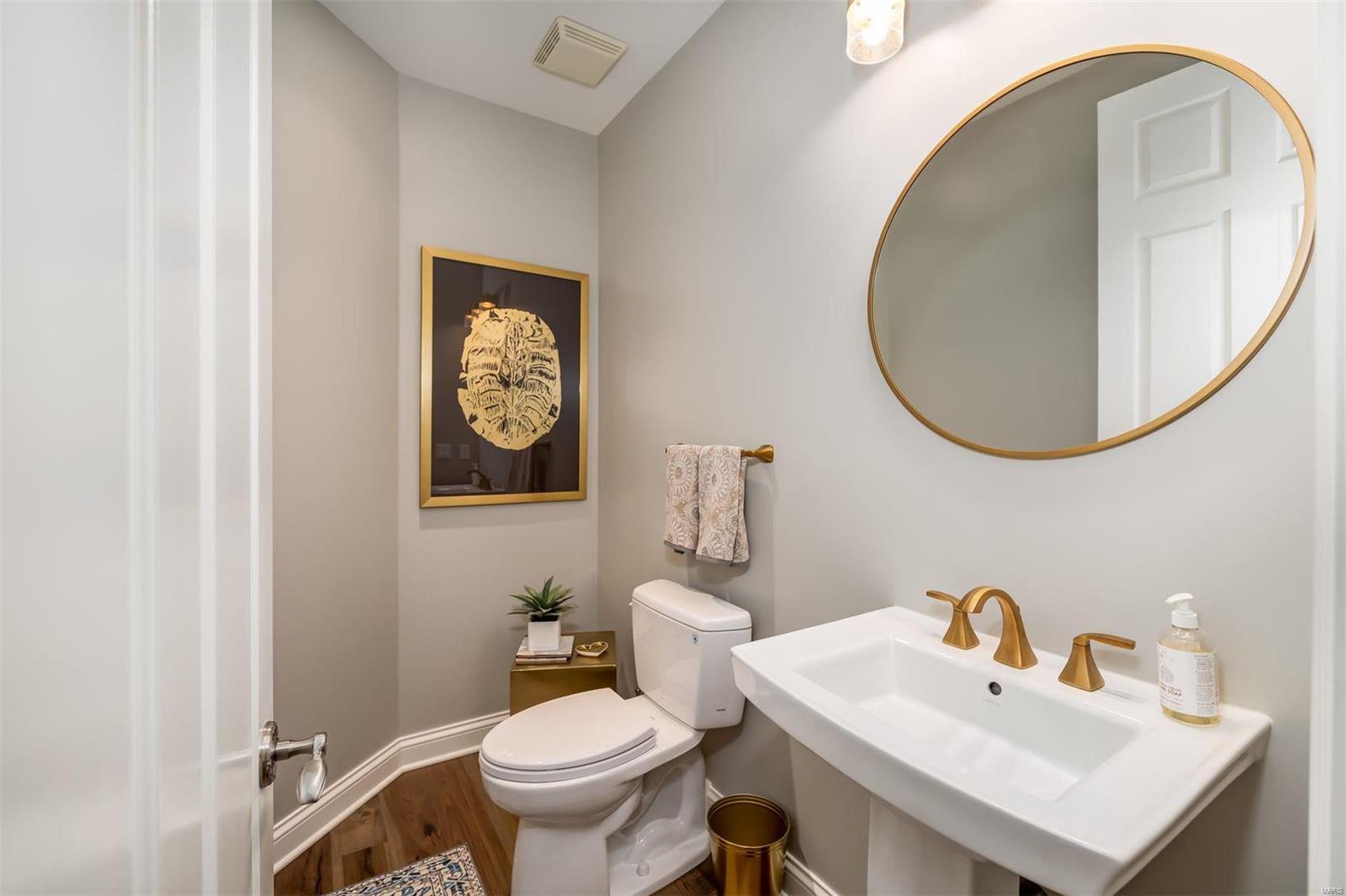 Crescent Condo - Residential