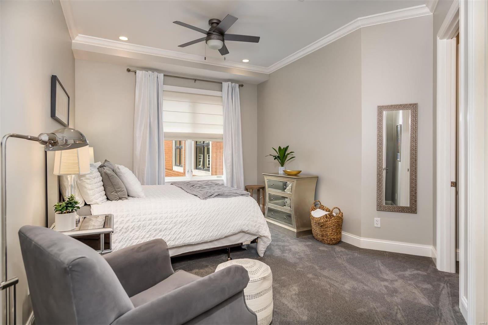 Crescent Condo - Residential