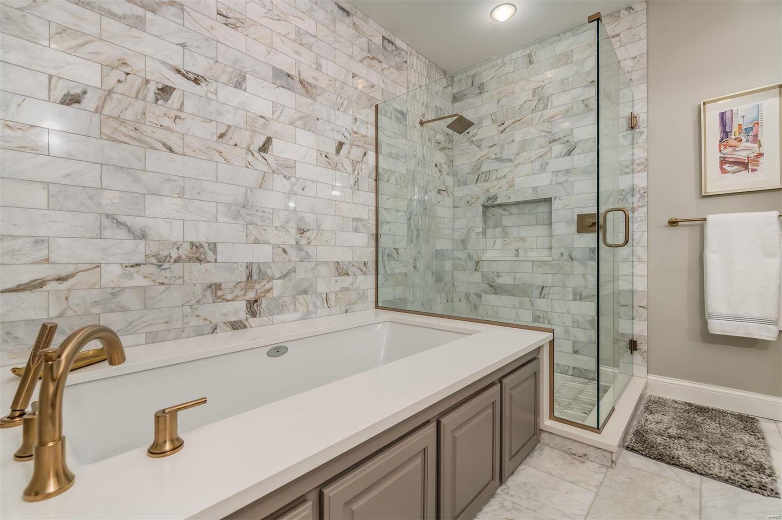 Crescent Condo - Residential