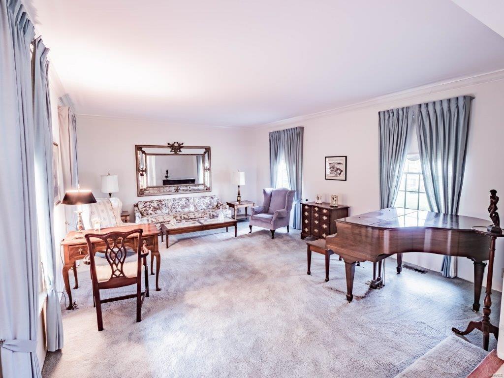 Ladue Trails Sec Of The Village Of - Residential