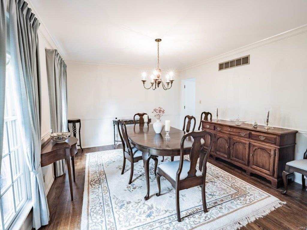 Ladue Trails Sec Of The Village Of - Residential