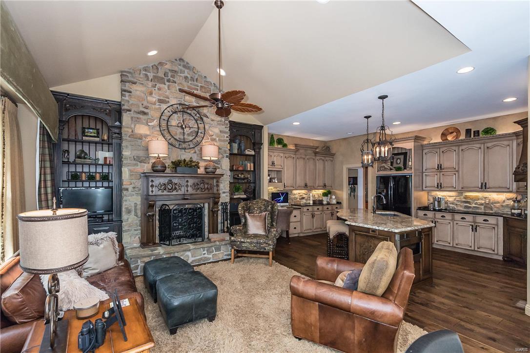 Summit At Wildhorse - Residential