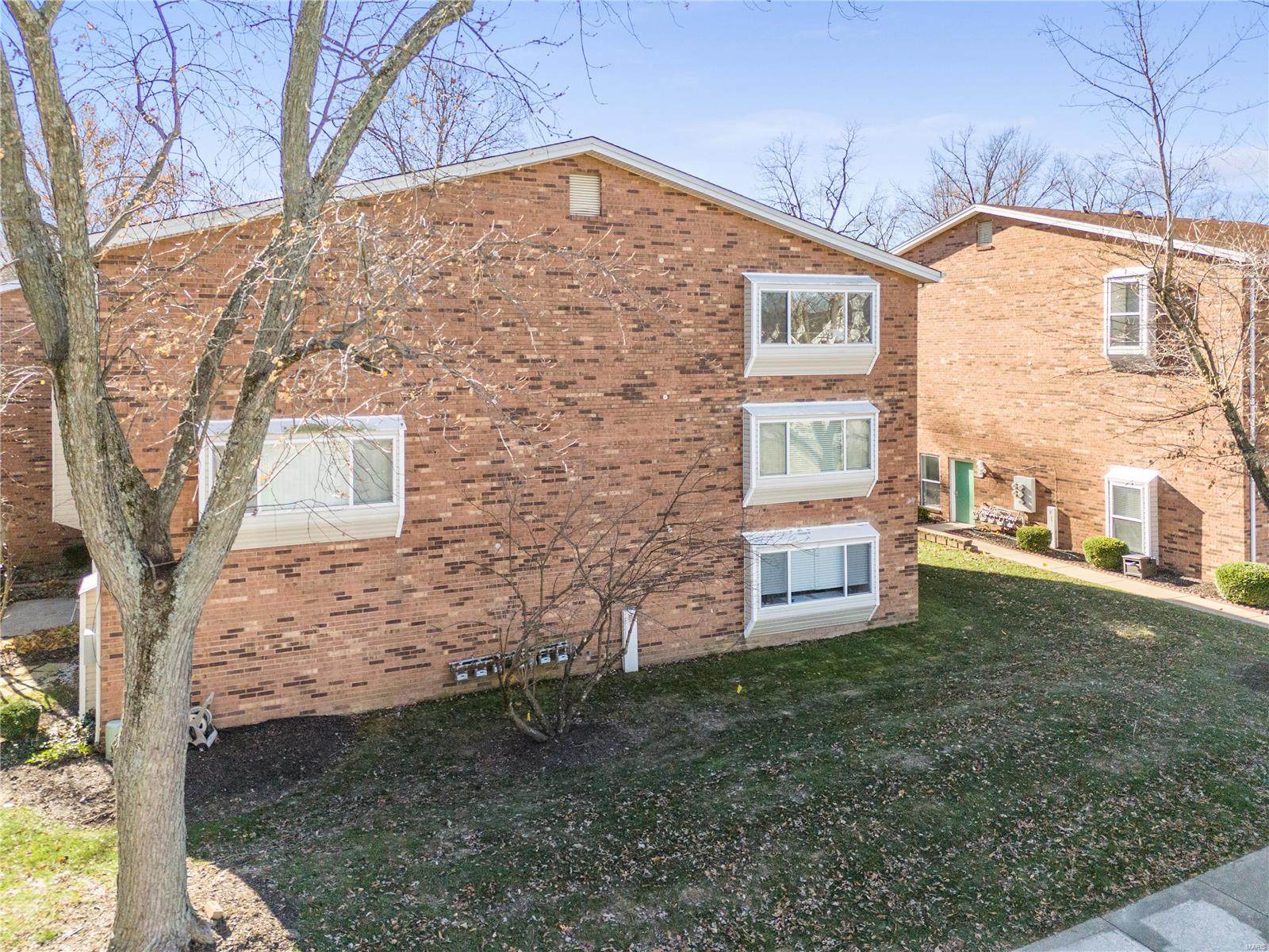 St Louis, Missouri 63122, United States, 2 Bedrooms Bedrooms, ,1 BathroomBathrooms,Residential,Pending,27458