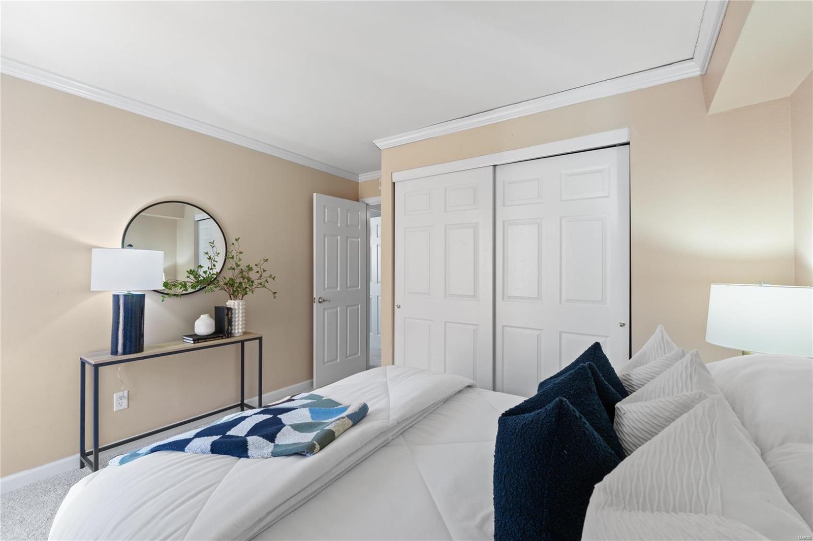 St Louis, Missouri 63122, United States, 2 Bedrooms Bedrooms, ,1 BathroomBathrooms,Residential,Pending,27458