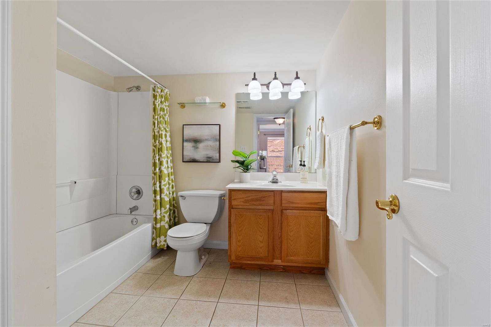 St Louis, Missouri 63122, United States, 2 Bedrooms Bedrooms, ,1 BathroomBathrooms,Residential,Pending,27458