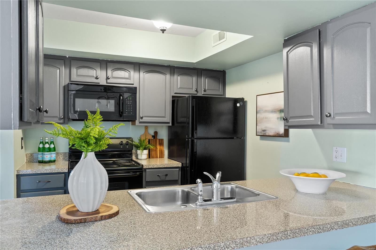 St Louis, Missouri 63122, United States, 2 Bedrooms Bedrooms, ,1 BathroomBathrooms,Residential,Pending,27458