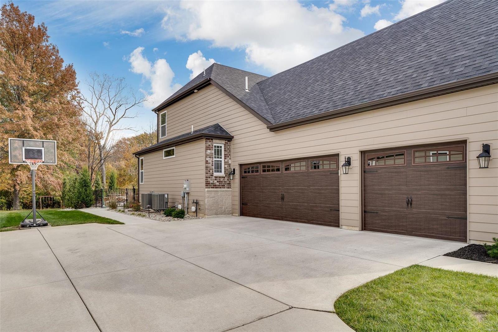 Bluffs at Windcastle - Residential