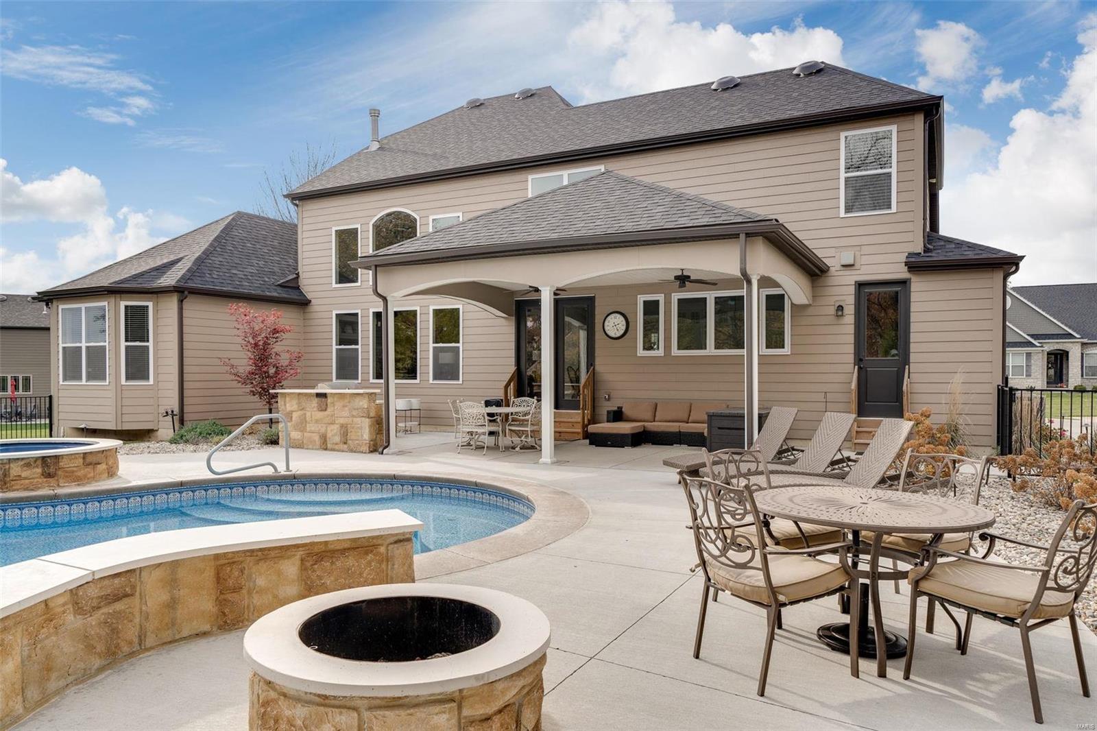 Bluffs at Windcastle - Residential