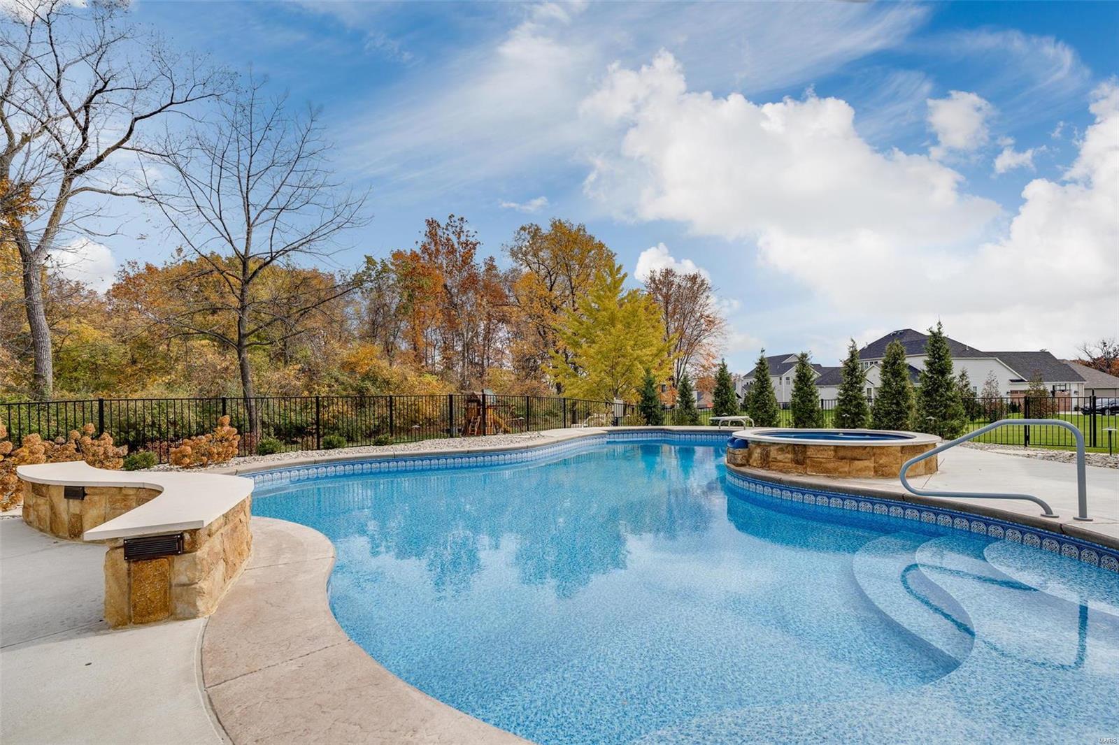 Bluffs at Windcastle - Residential