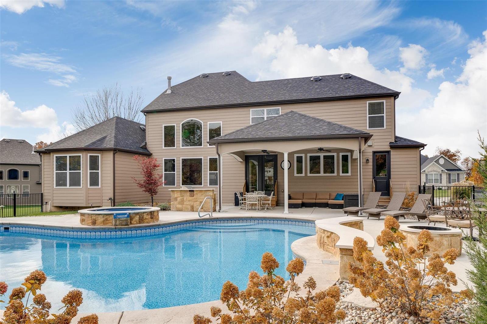 Bluffs at Windcastle - Residential