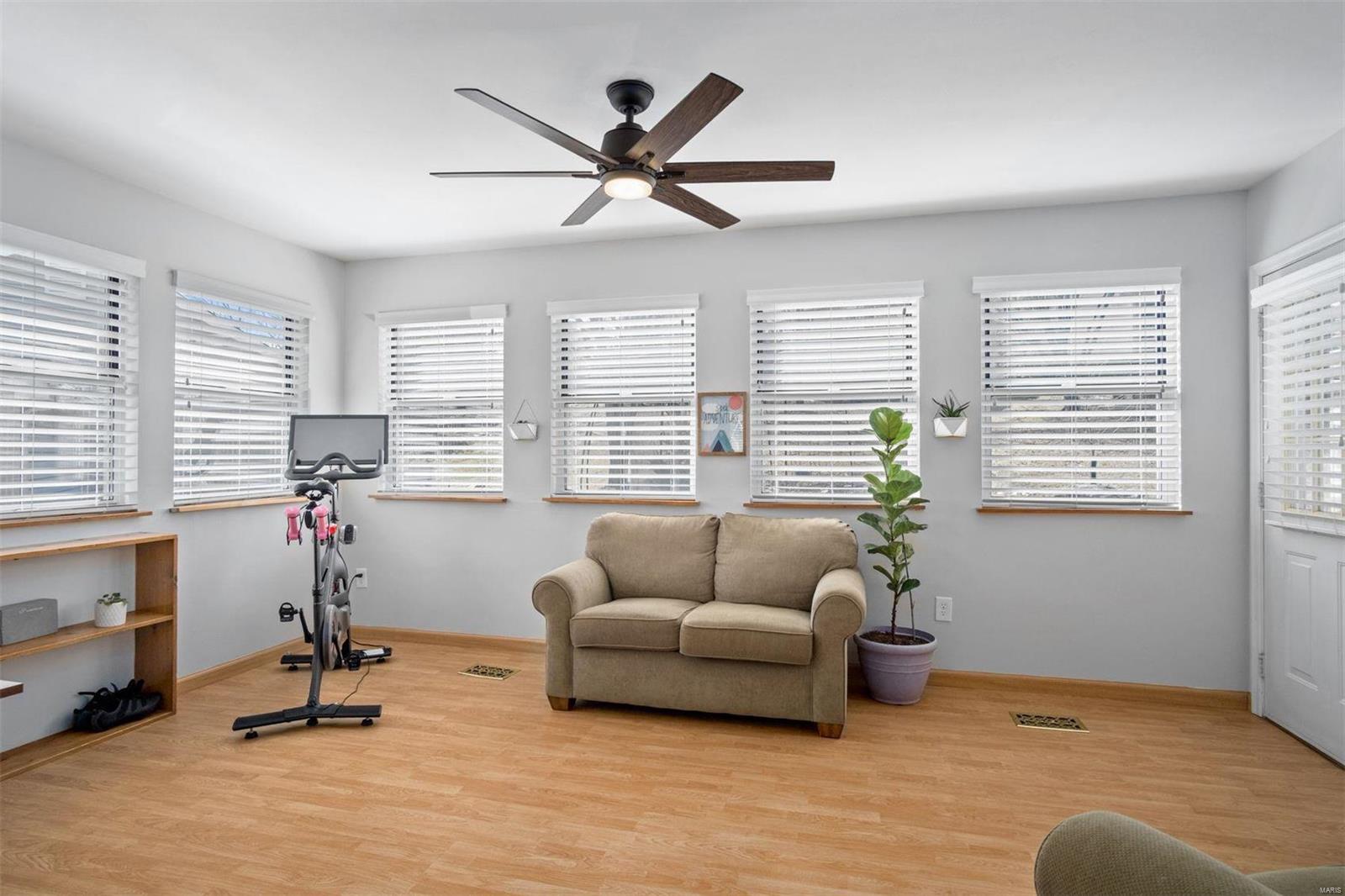 Pointe Clayton 4 - Residential