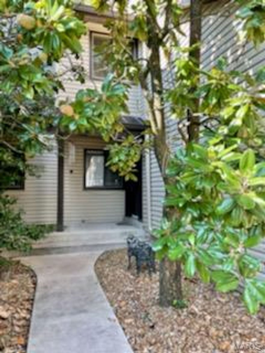 Three Level Townhouse, spacious, updated 3 bedroom, 2.5 bathroom move-in ready end unit. Large galley kitchen/eat in breakfast room with new white decorative ceramic tile, white cabinetry & refrigerator, SS stove, dishwasher and microwave and light fixtures.  Matching ceramic tile in the foyer and main floor bath brighten the entry even more!  Main floor features a combo living/dining room with a fireplace and lead to a three seasons room with a deck and privacy fence.  Three spacious bedrooms on the second floor and two full baths offer plenty of closet space.  Lower level is partially finished and perfect for a family room.  Comes with a refrigerator, washer, dryer,  garage and dedicated parking space.  Clubhouse, pool, tennis courts and Parkway Schools make it the perfect home.  One year lease required; $1500 first month; $1500 security deposit.  Owner pays condo fees.  No smoking, NO PETS. Additional Rooms: Sun Room