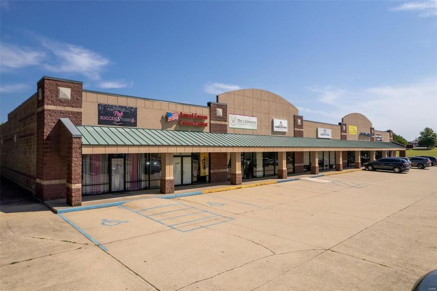 $1,250,000: 1213 Sterling Dr. Poplar Bluff, MO 63901;  Very nice strip plaza built in 2004 with 20,000 SF sitting on 1.69 acre M/L!  Roof in new as of April 2024 and all units are currently rented with the exception of one.  With 8 total operating spots, (one contains 3 original units) this plaza brings in good cash flow and is located in a prime central west PB high traffic location.  On site parking lot holds approximately 55 vehicles! Location: High Traffic