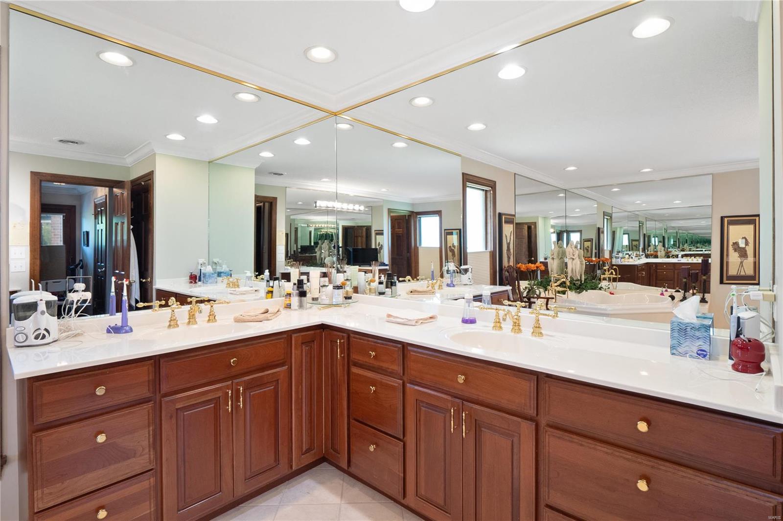 Ladue Lake Estates - Residential