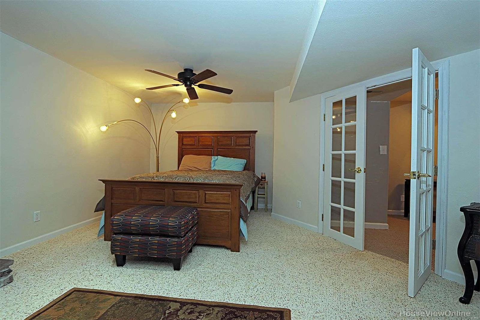 Oak Knoll Condominiums - Residential