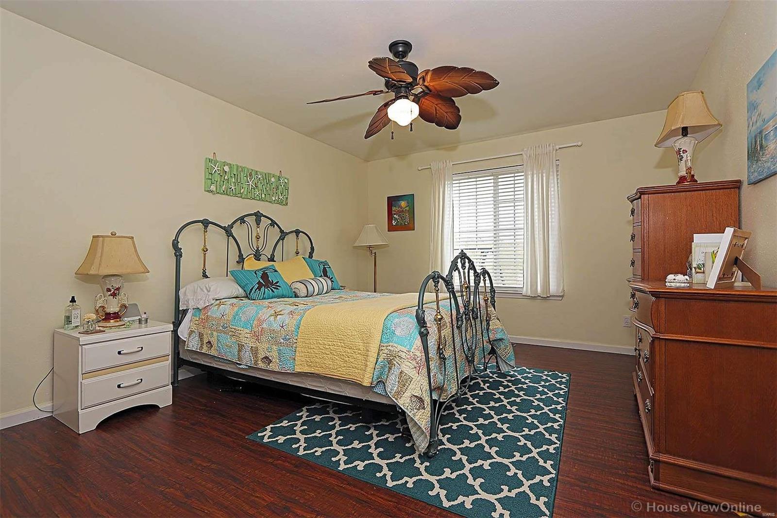 Oak Knoll Condominiums - Residential