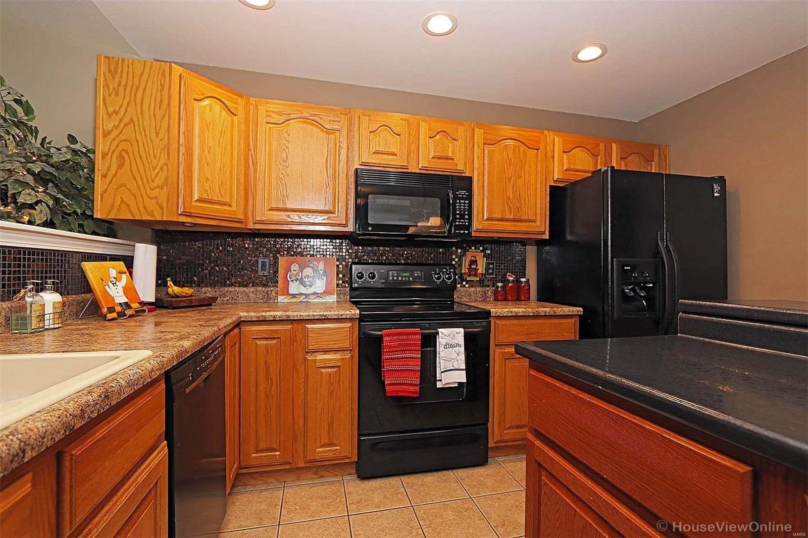 Oak Knoll Condominiums - Residential