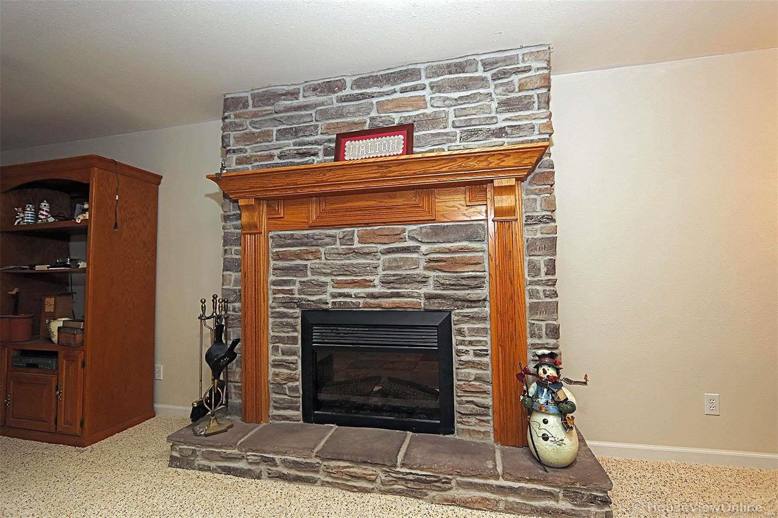 Oak Knoll Condominiums - Residential
