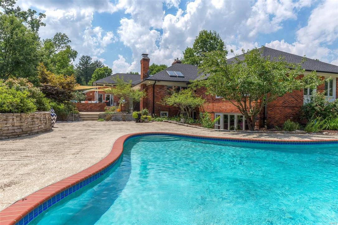 Section 19 Township 45 R 6 - Residential