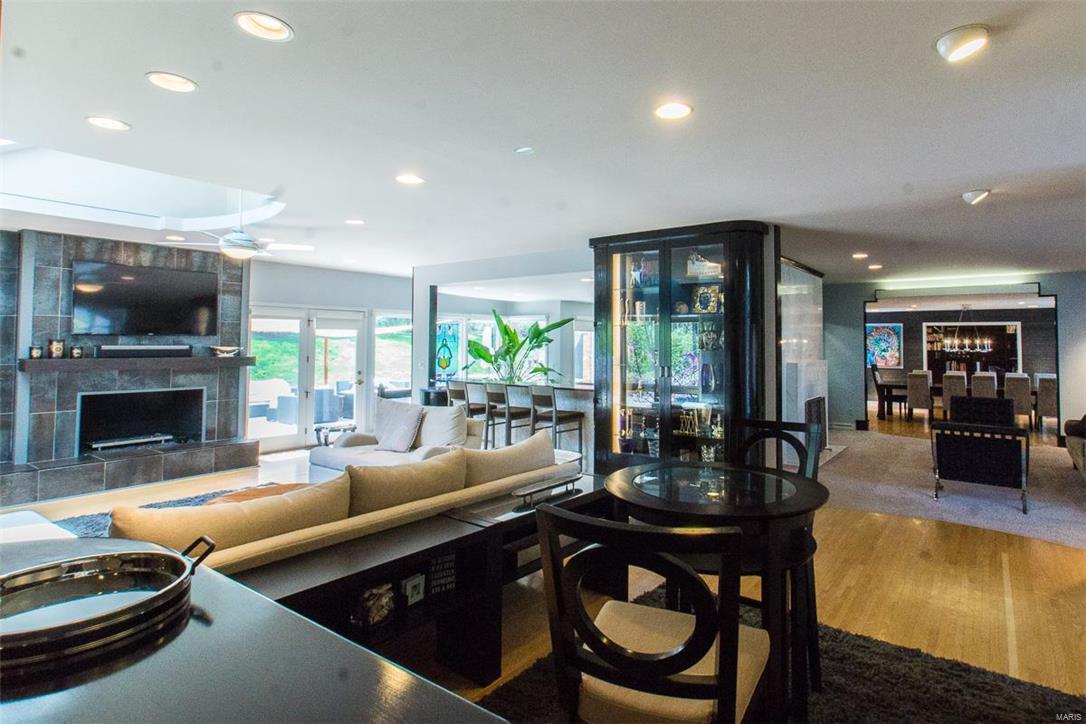 Section 19 Township 45 R 6 - Residential