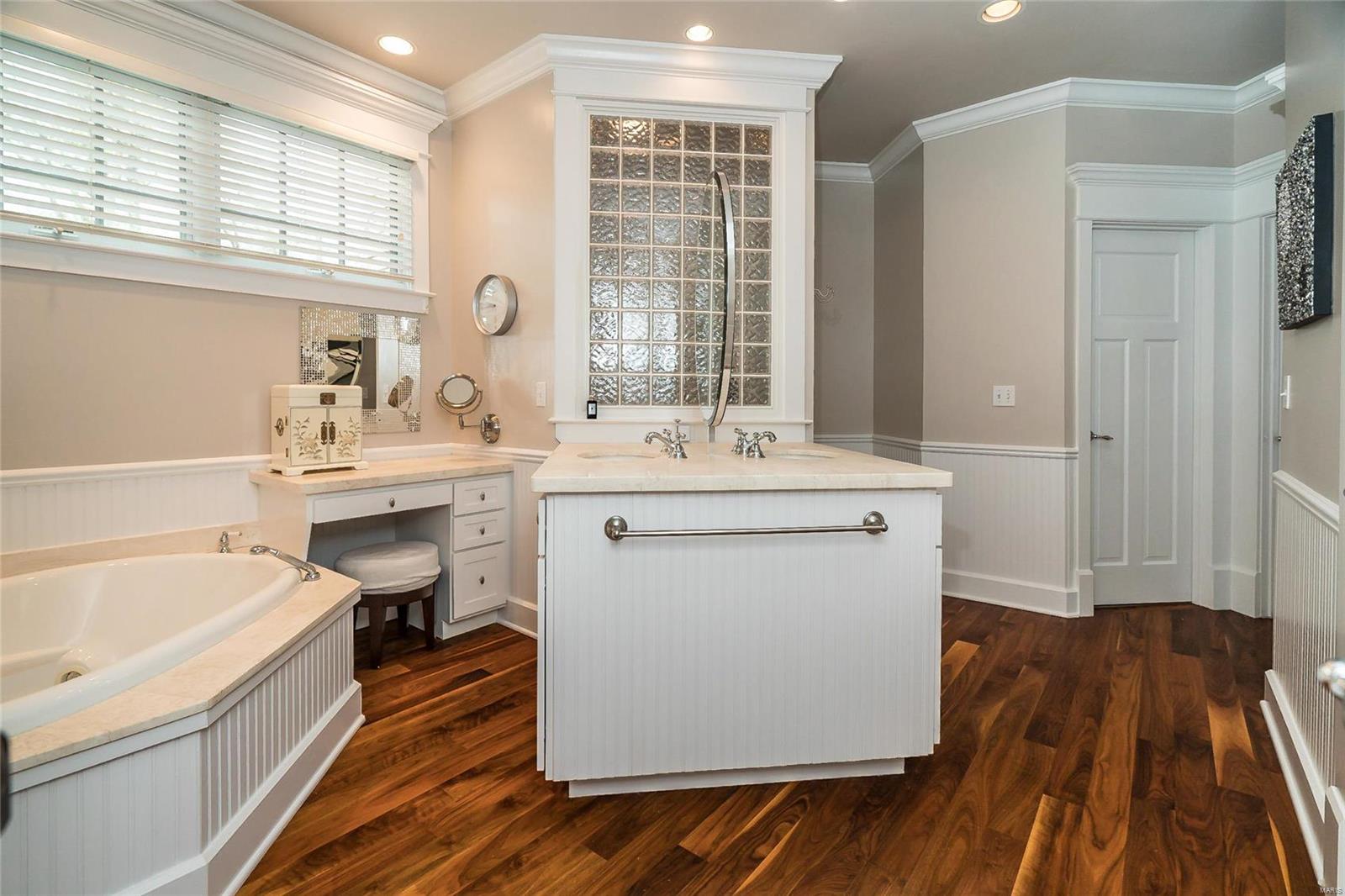 Glen Creek Lane - Residential