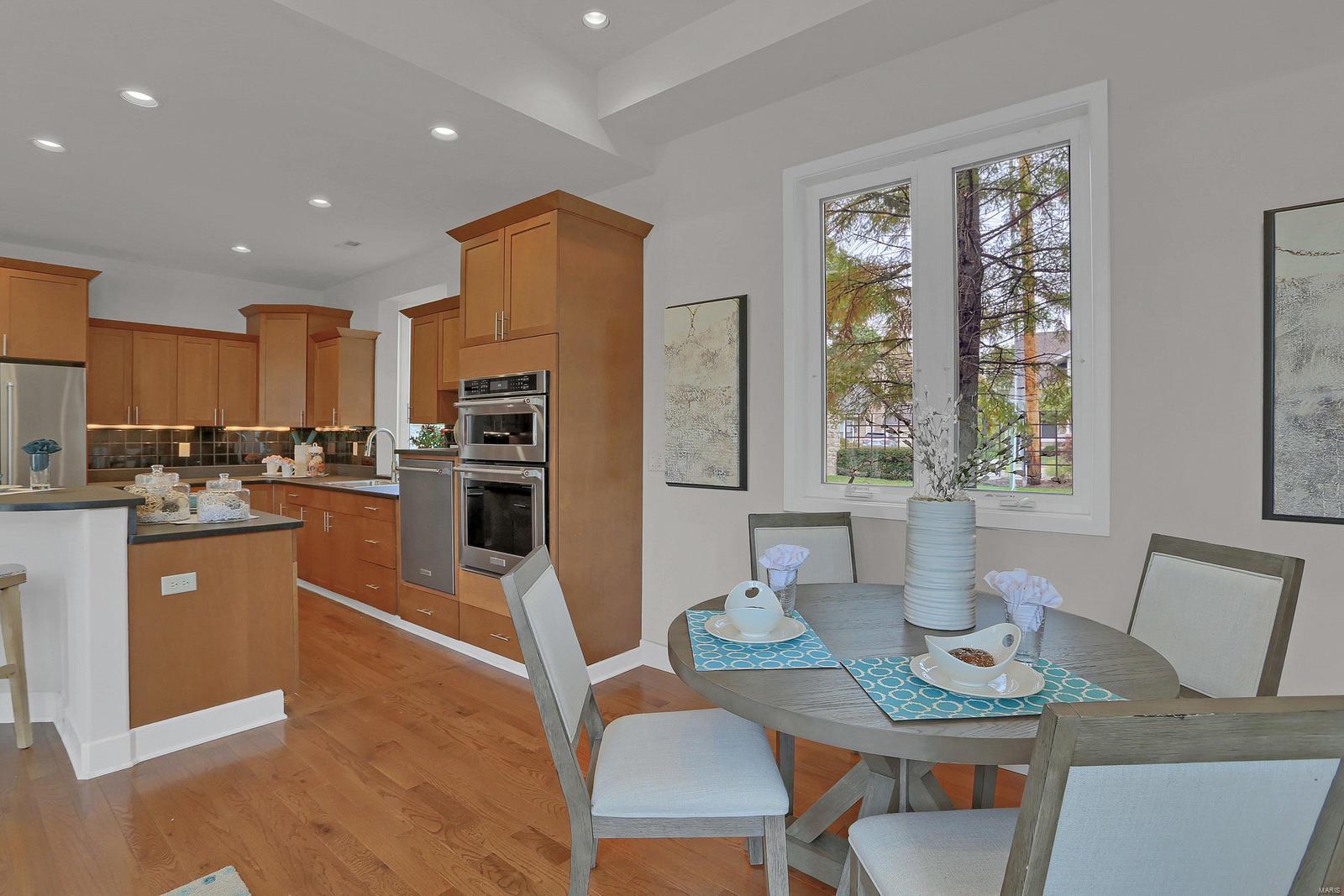 The Sommet At Old Big Bend - Residential