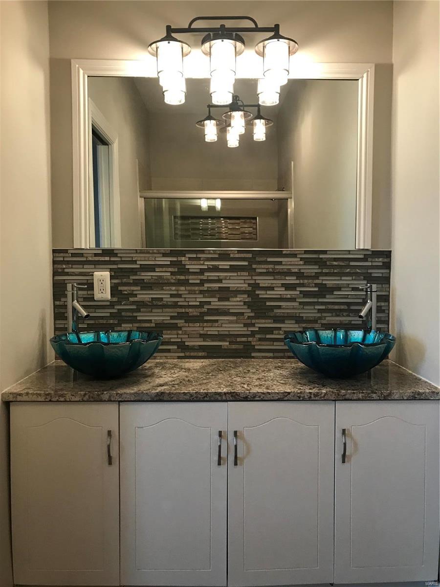 Tyler Place Condo - Residential