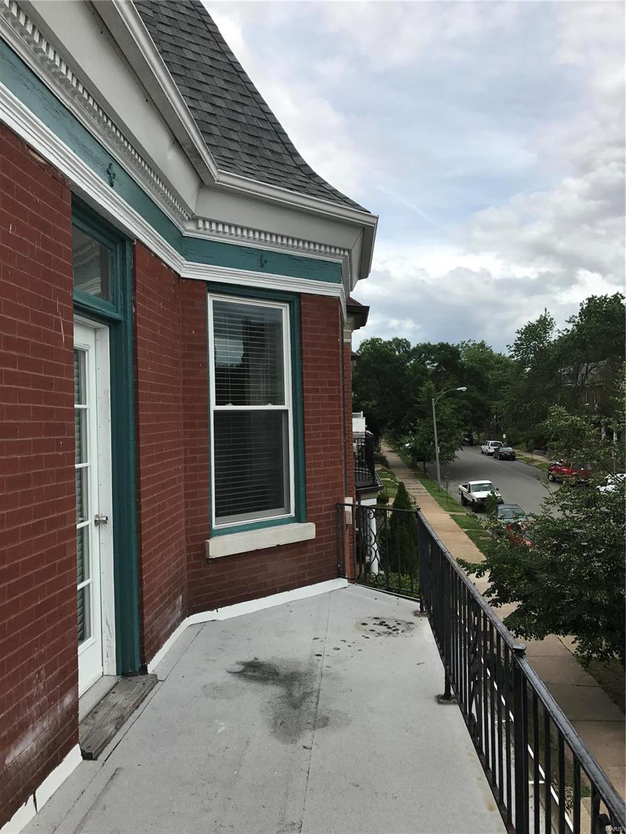 Tyler Place Condo - Residential