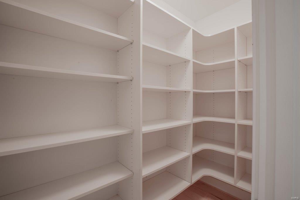 Oak Estates - Residential