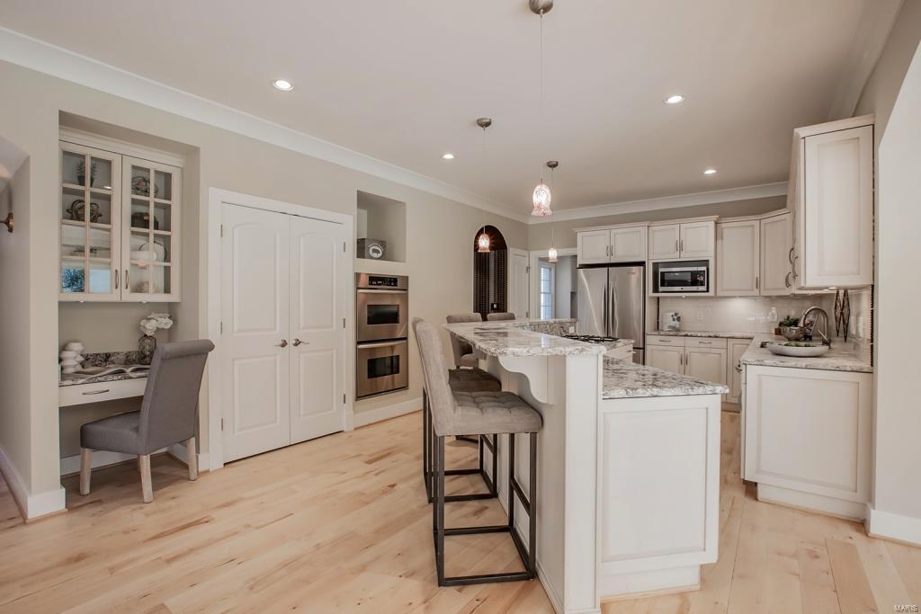 Oak Estates - Residential