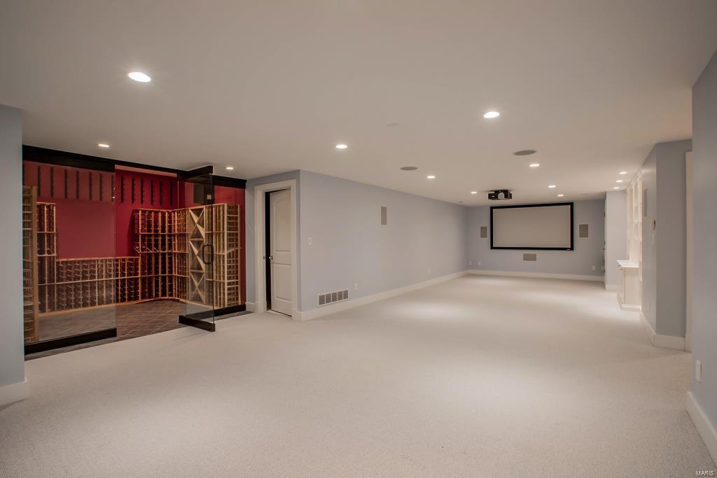 Oak Estates - Residential