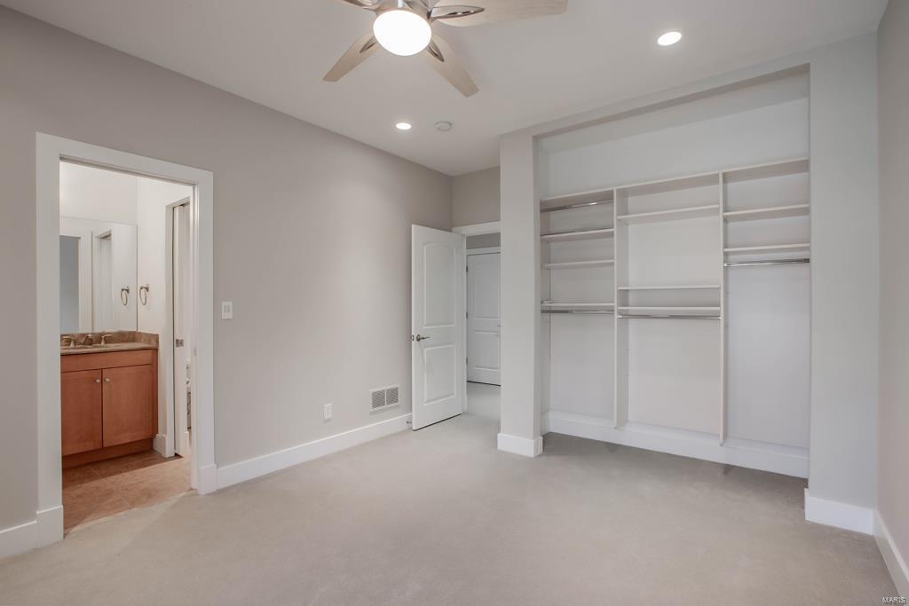 Oak Estates - Residential