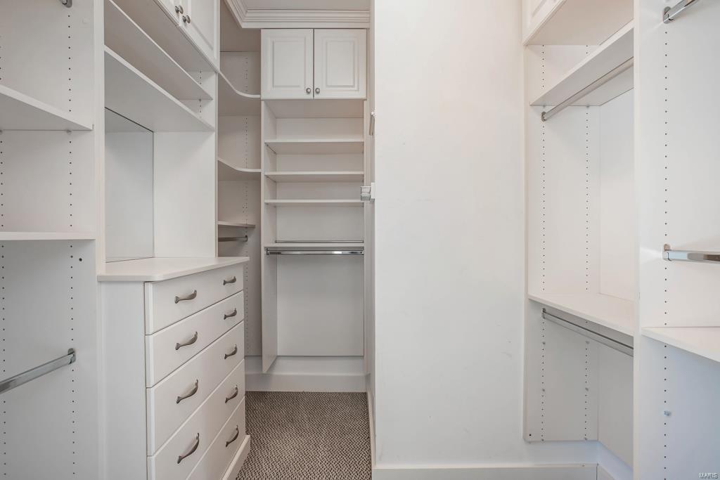 Oak Estates - Residential