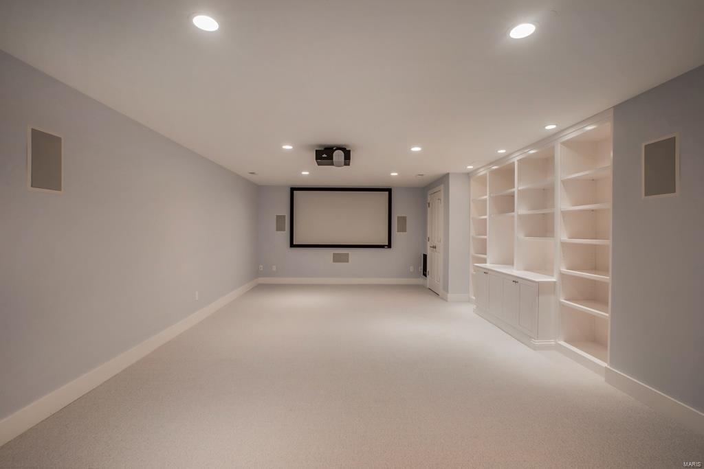 Oak Estates - Residential