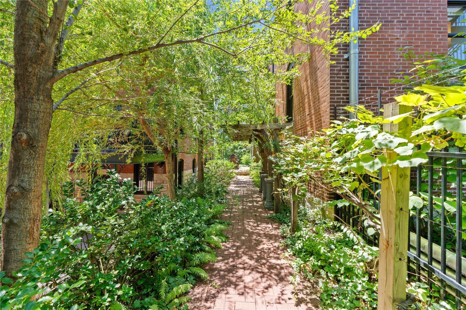 City/St Louis - Residential