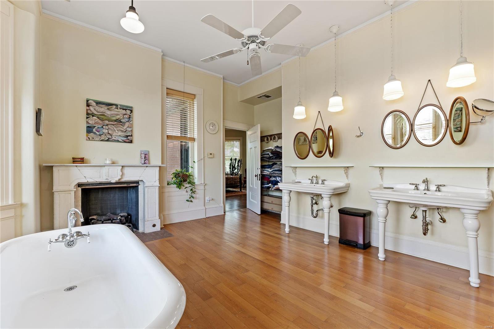 City/St Louis - Residential