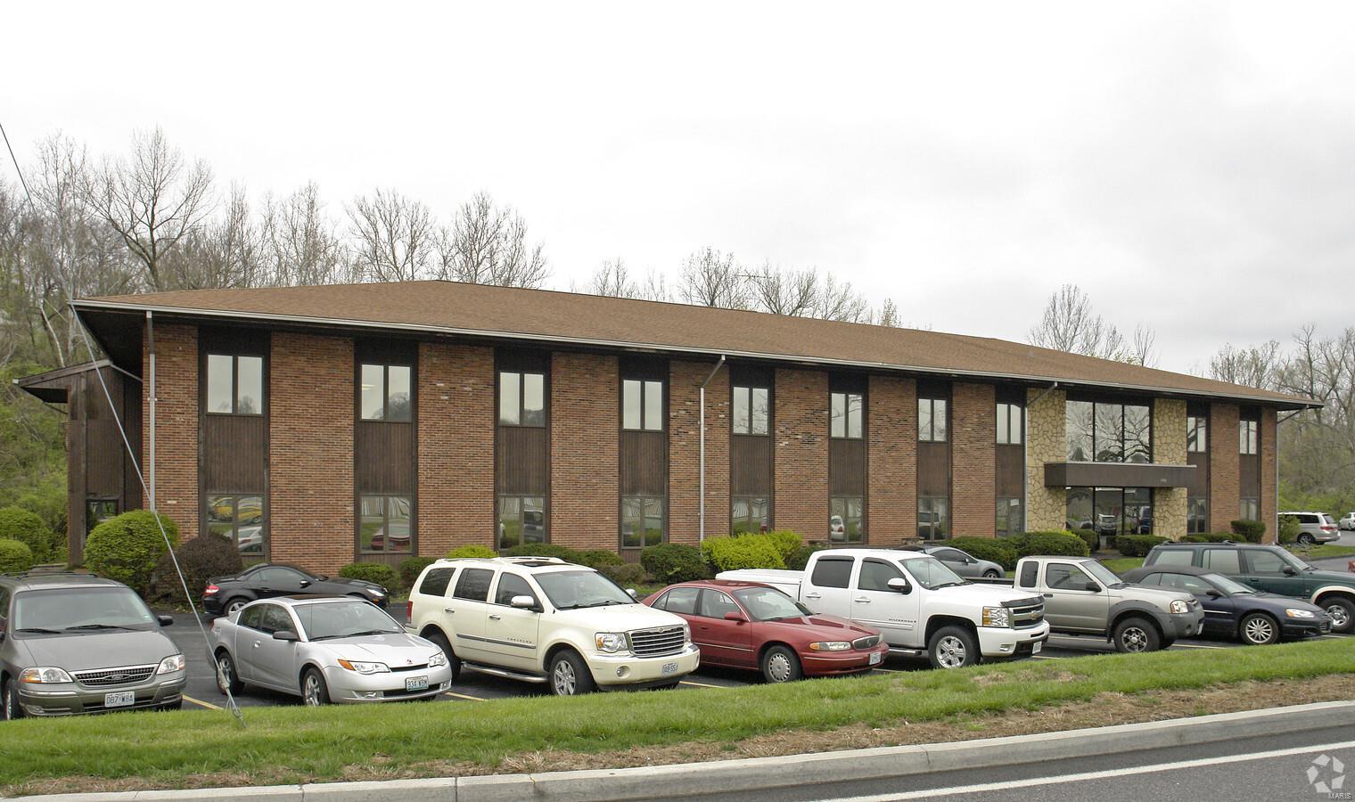 Grand Glaize Village Ph 1 - Commercial Sale