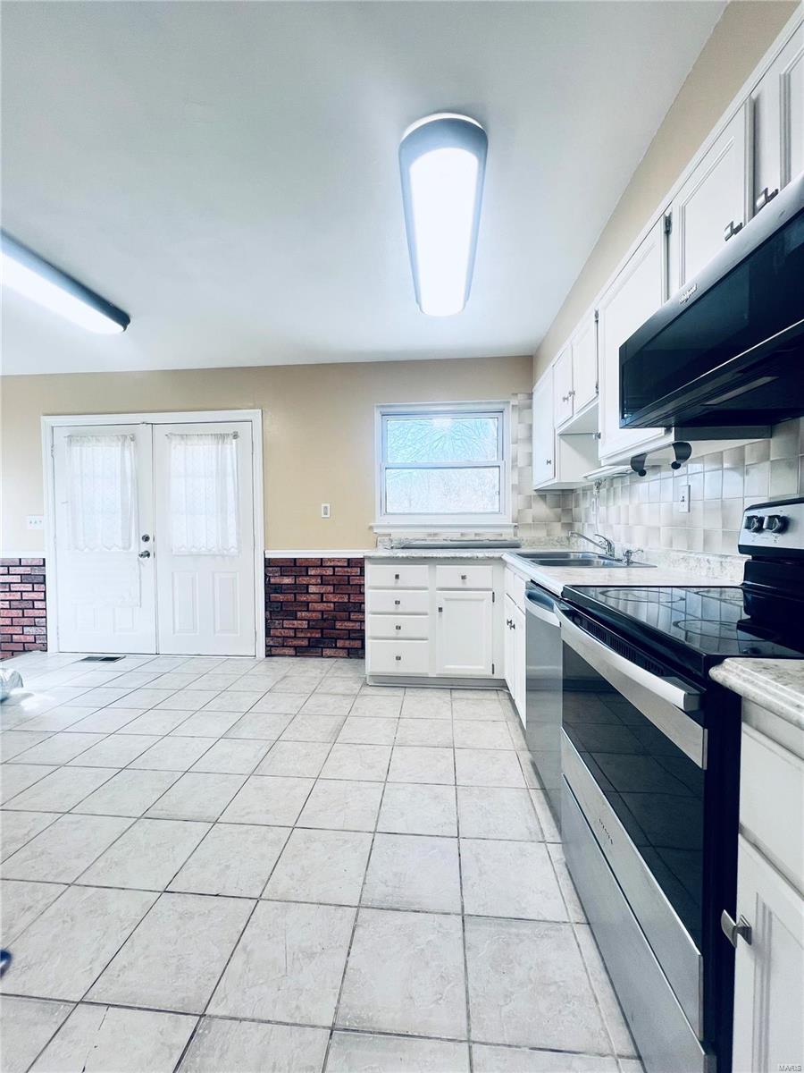 1608 Ville Cecelia Ln